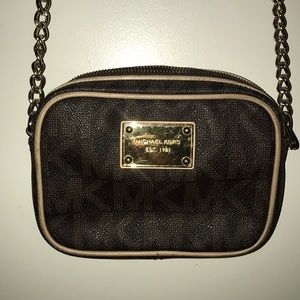 Michael Kors small cross body
